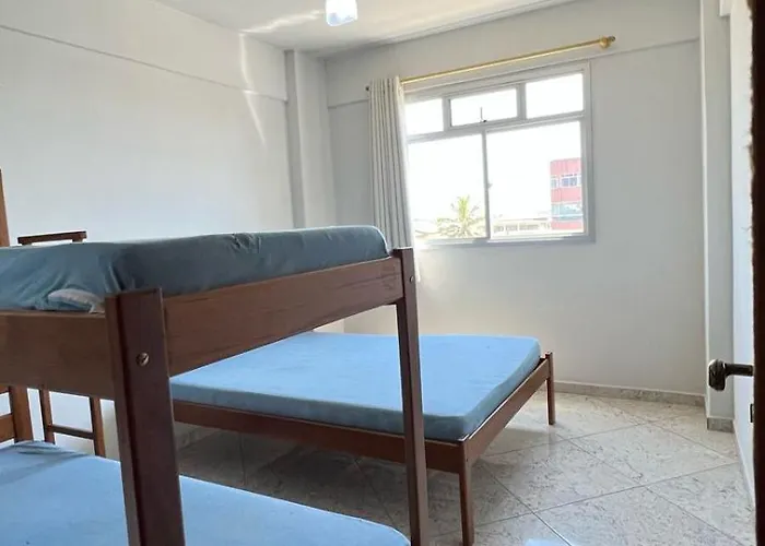 Apartamento sem vista ao mar, à 15 metros da praia de Piúma