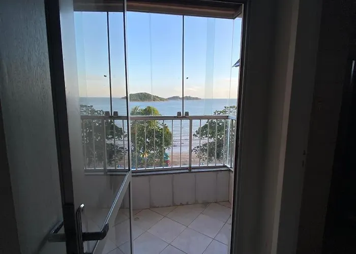 Pé na Areia Piúma